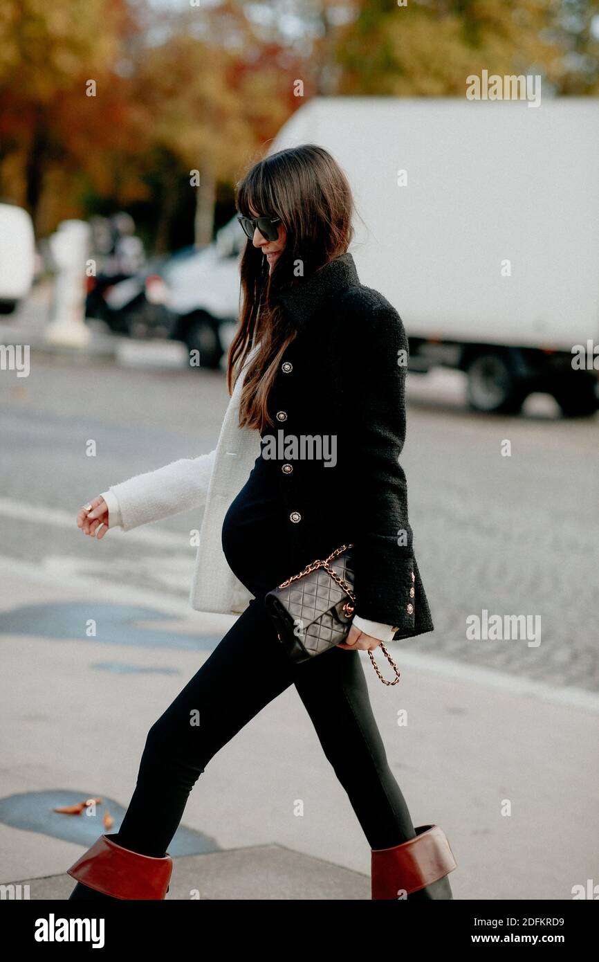 Street style, Leia Sfez arriving at Chanel Spring Summer 2021 show