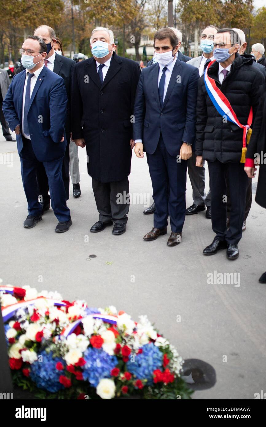 LR senator Bruno Retailleau President of the french senate Gerard Larcher and French deputy and president of Les Repubicains (LR) Christian Jacob and LR party member Damien Abad hold flowers during the tribute to Charles De Gaulle for the 50th anniversary of his death at the Statue of Charles De Gaulle in Paris on november 10 2020. Photo by Raphael Lafargue/ABACAPRESS.COM Stock Photo