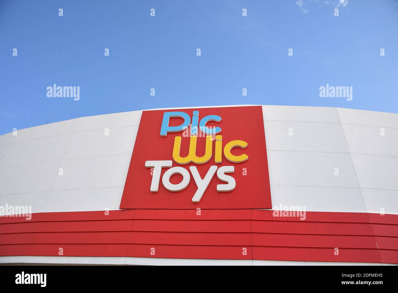 A shop sign of Pic Wic Toys, on November 14, 2020 in Ormesson-sur-Marne,  FRANCE. Photo by David Niviere/ABACAPRESS.COM Stock Photo - Alamy