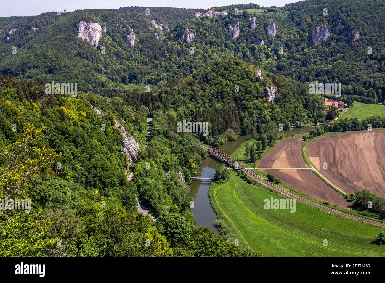 Blick vom Rauhen Stein ins Obere Donautal, Schwäbische Alb, Deutschland Stock Photo