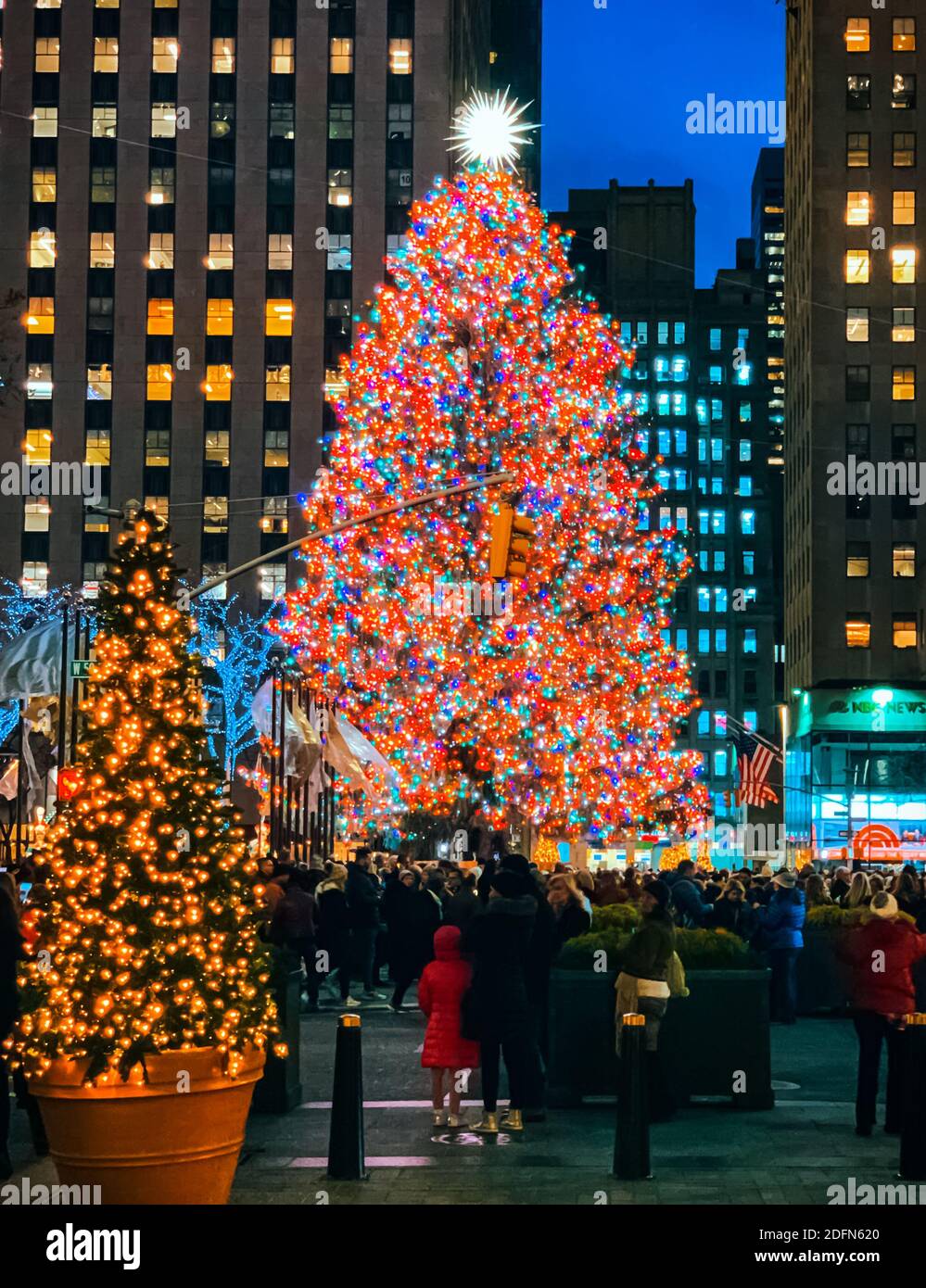 Rockefeller Center Christmas Tree and holiday decorations at the  Rockefeller Plaza in front of the Rockefeller Building in New York City  Stock Photo - Alamy