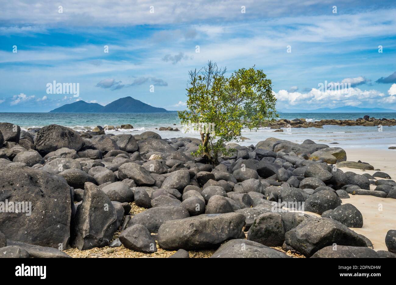 view of Dunk Island from Clump Point, Mission Beach, Cassowary Coast Region, Queensland, Australia Stock Photo