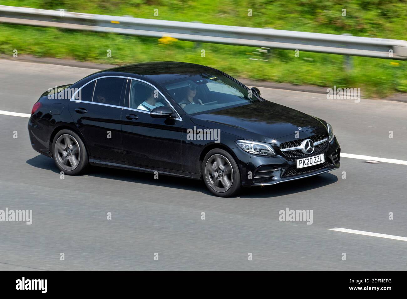 Page 2 Mercedes Benz Hybrid High Resolution Stock Photography And Images Alamy