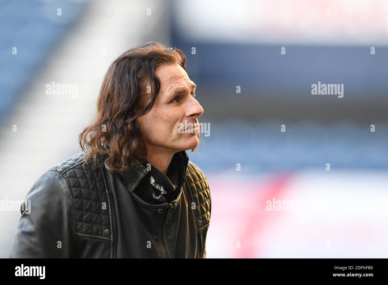 Gareth Ainsworth manager of Wycombe Wanderers before the game