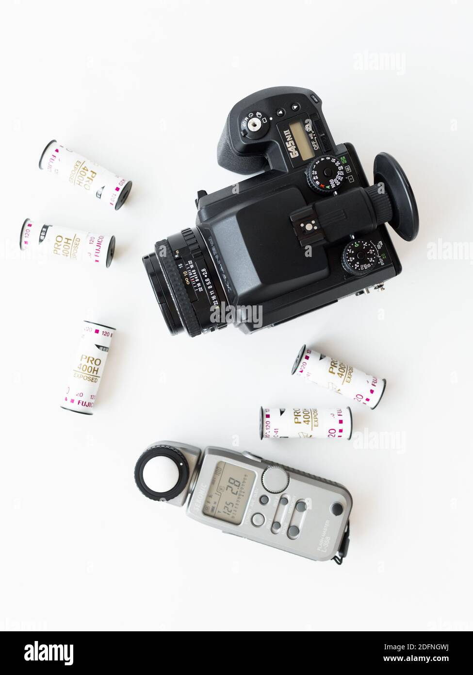 The Battle of Fujifilm's Top Mirrorless Cameras: X-T30 II vs. X100V