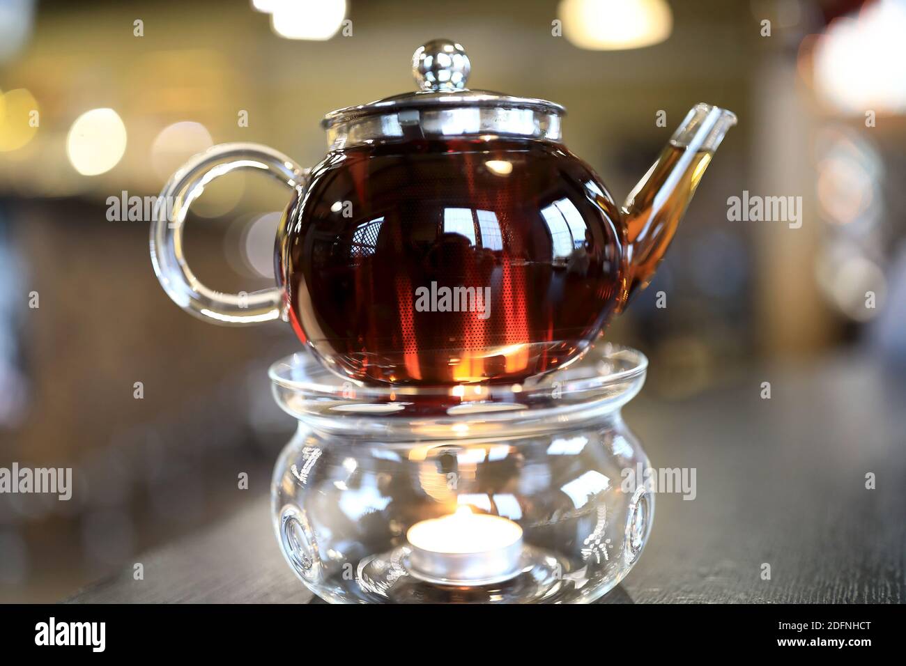 Heated teapot stand hi-res stock photography and images - Alamy