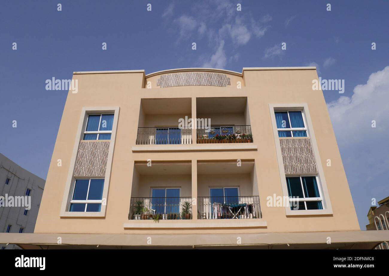 Small block of flats, Maqaba, Kingdom of Bahrain Stock Photo Alamy