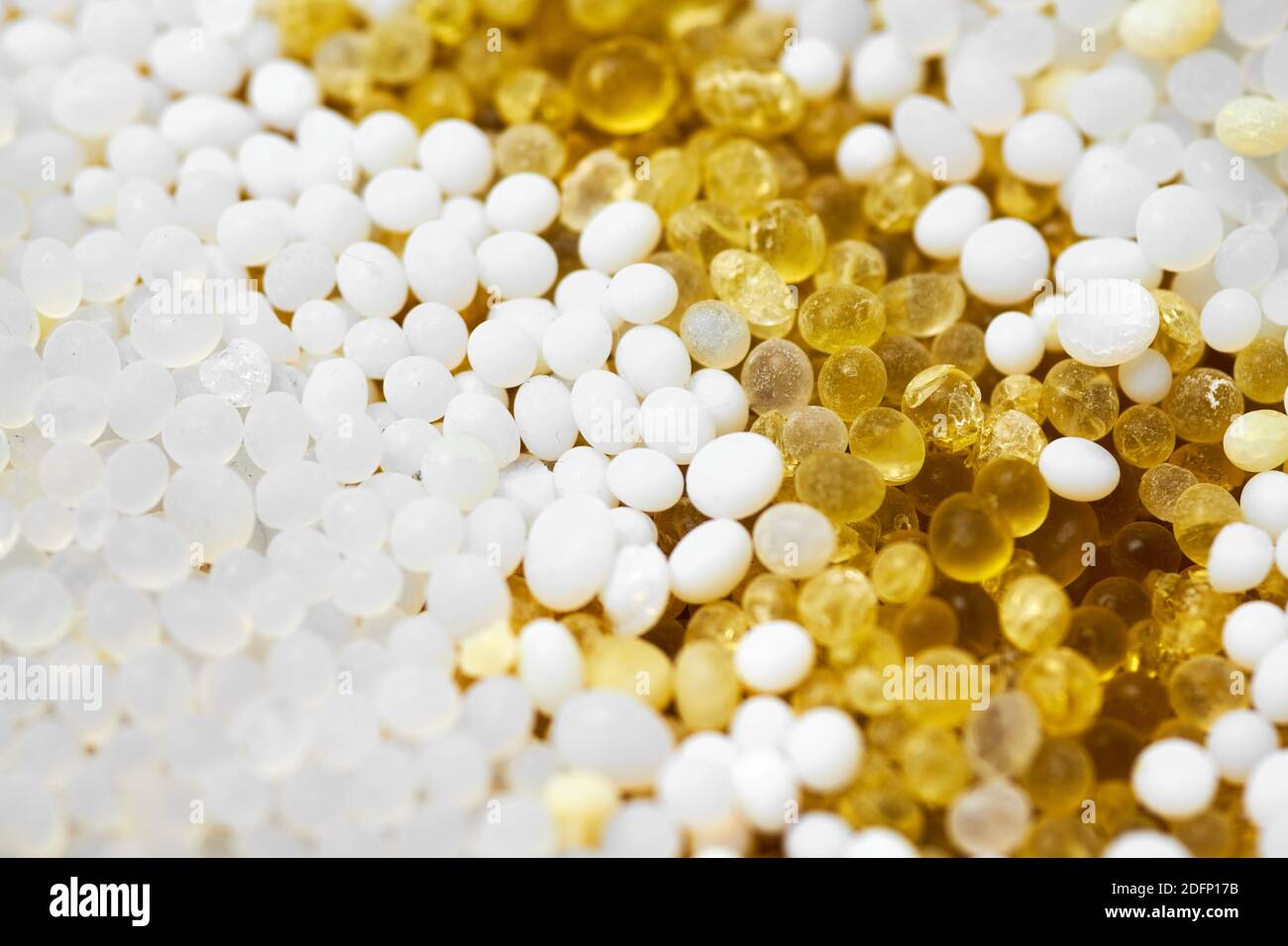 Silica gel in litter box. Cat toilet with pee in silicagel filler. Dust