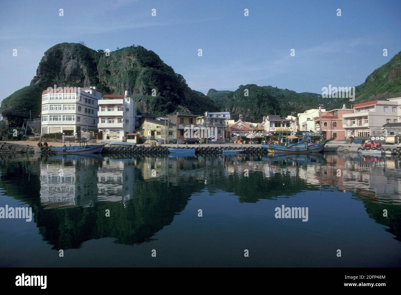 the Fishing Village of Fulung on the Pacific Ocean in North Taiwan of East Aasia.   Taiwan, Taipei, May, 2001 Stock Photo