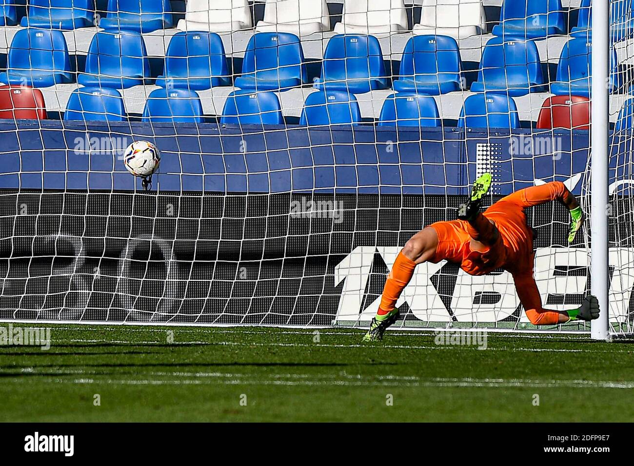 Goalkeeper missing soccer ball hi-res stock photography and images - Alamy