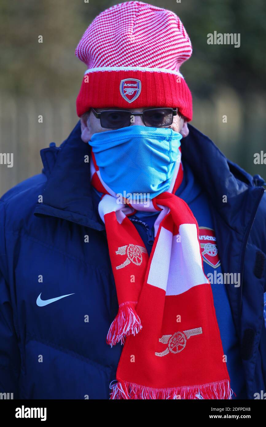 Football Fan Mask High Resolution Stock Photography and Images - Alamy