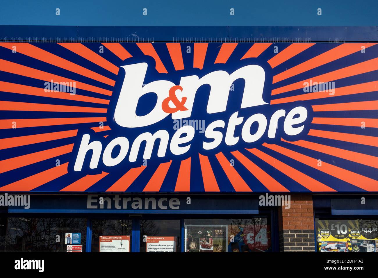 B&M home store logo sign , Trowbridge, Wiltshire, England, UK Stock Photo