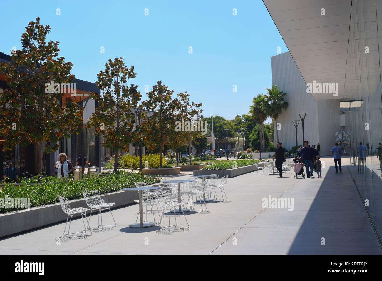Comprehensive Stanford Shopping Center Transformation Nearing