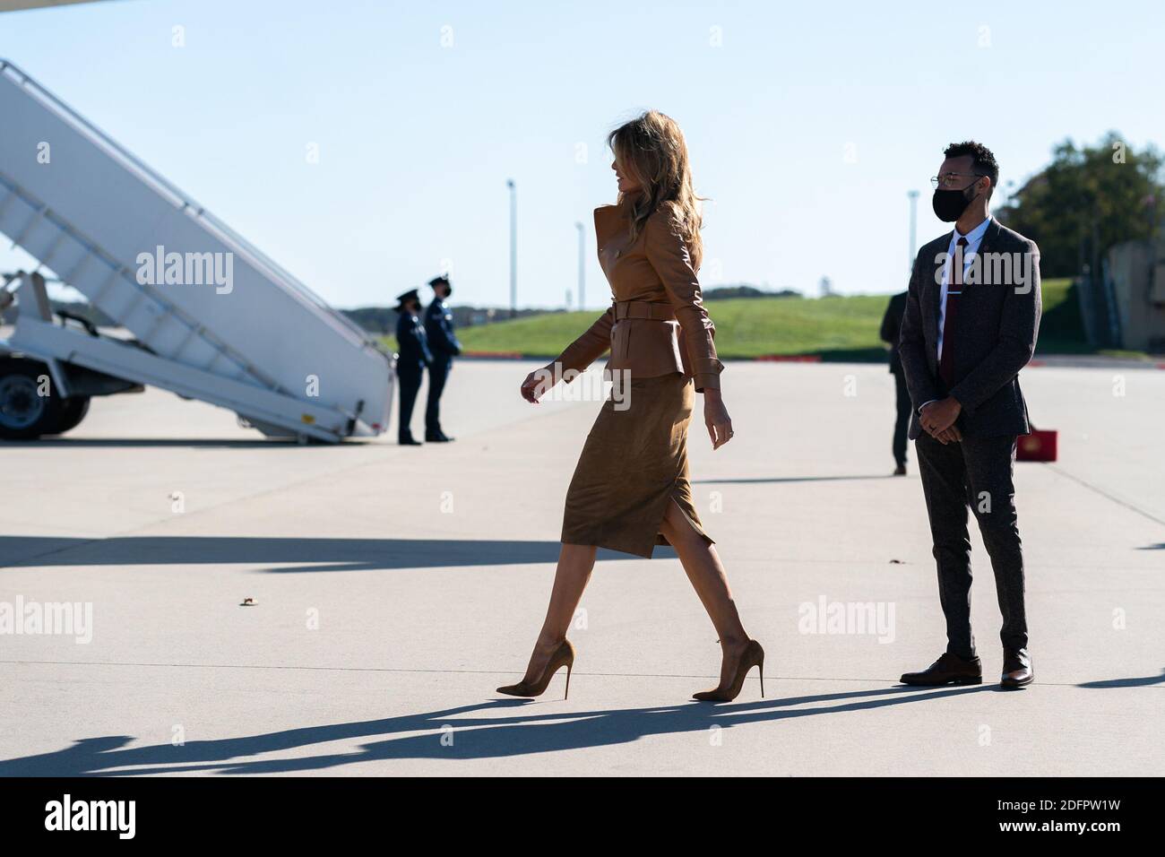 Washington, United States Of America. 02nd Nov, 2020. First Lady Melania Trump walks across the tarmac at Joint Base Andrews, Md. Sunday, Nov. 1, 2020, before boarding Bright Star to begin her trip to North Carolina. People: First Lady Melania Trump Credit: Storms Media Group/Alamy Live News Stock Photo