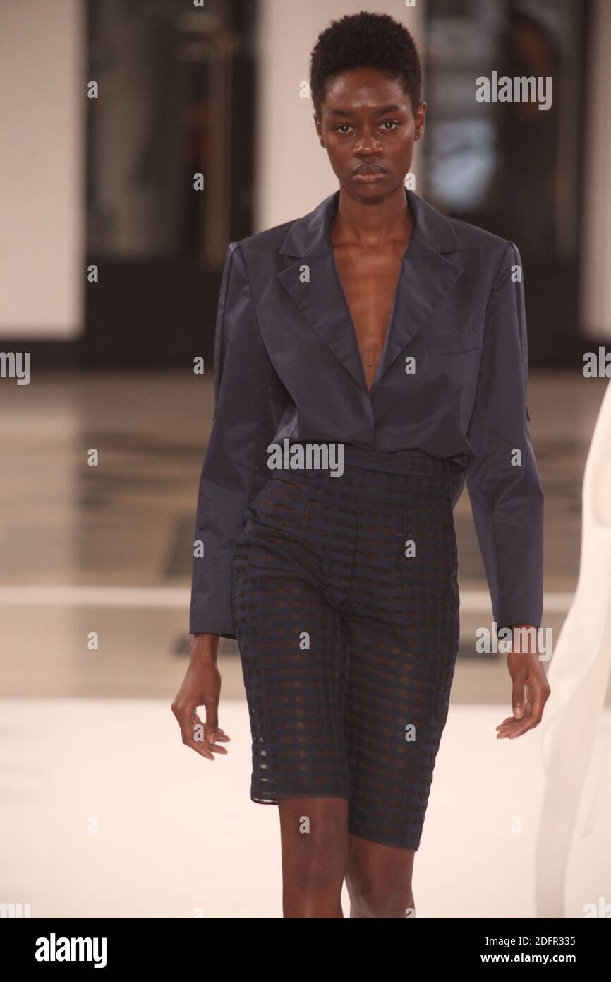 A model walks the runway during the NOBI TALIA womenswear Spring/Summer 2019 show as part of the Paris Fashion week in the -Salle Pleyel 252, rue Faubourg Saint-Honoré, the 1st of October 2018 Photo by Raul Benegas/ABACA PRESS.COM Stock Photo