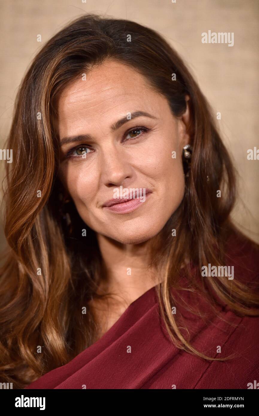 Jennifer Garner attends HBO's Los Angeles premiere of Camping at