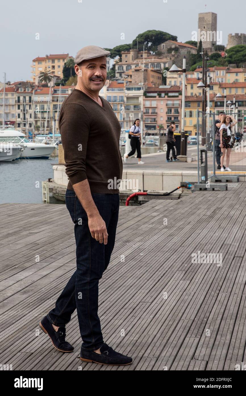 Billy Zane poses at the photocall of 'Curfew' during the MIPCOM in