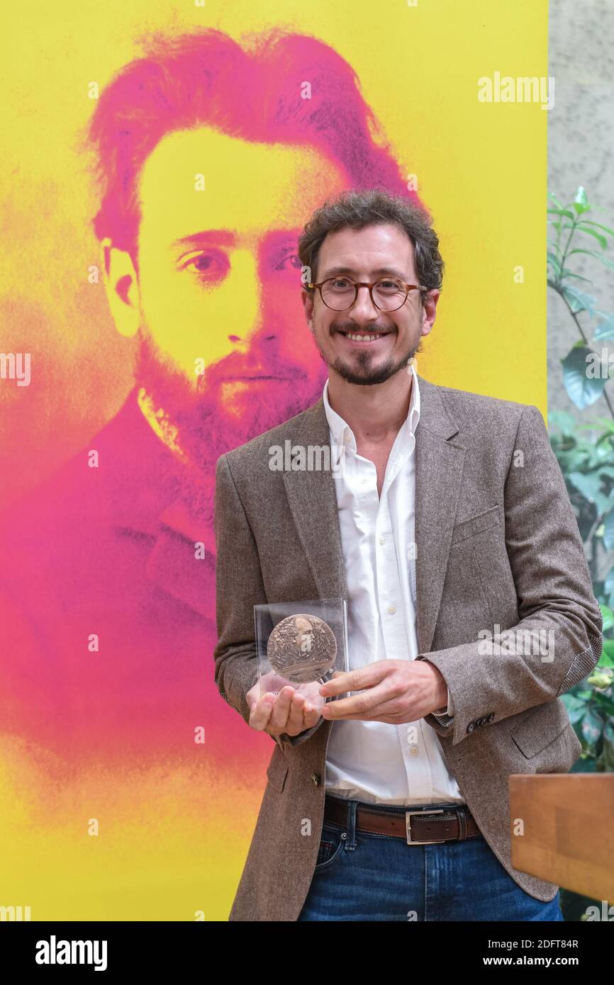 Audio visual center hires stock photography and images Alamy