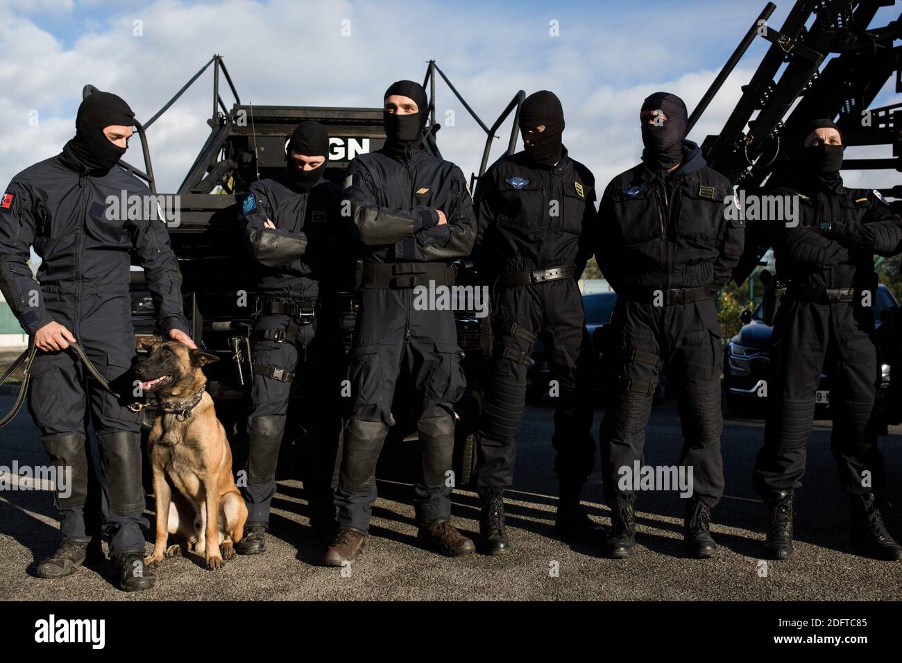 GIGN Police Groupe d'Intervention de la Gendarmerie Nationale France T -  SHIRT