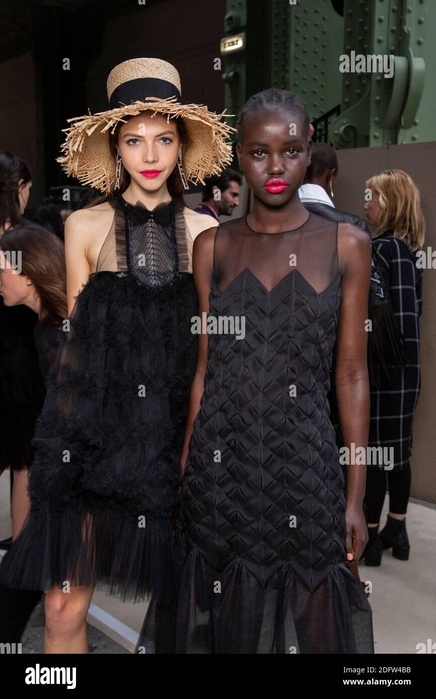 Models backstage during the Chanel Spring/Summer 2019 collection during  Paris Fashion Week October 2, 2018 in Paris, France. Photo by Gil-Gonzalez/ ABACAPRESS.COM Stock Photo - Alamy