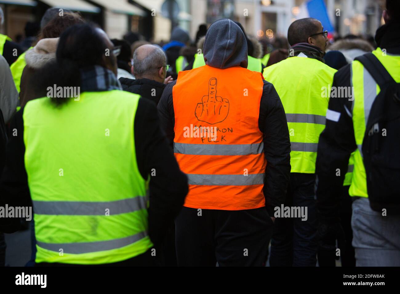 Gilets jaunes elysee hi-res stock photography and images - Page 2 - Alamy