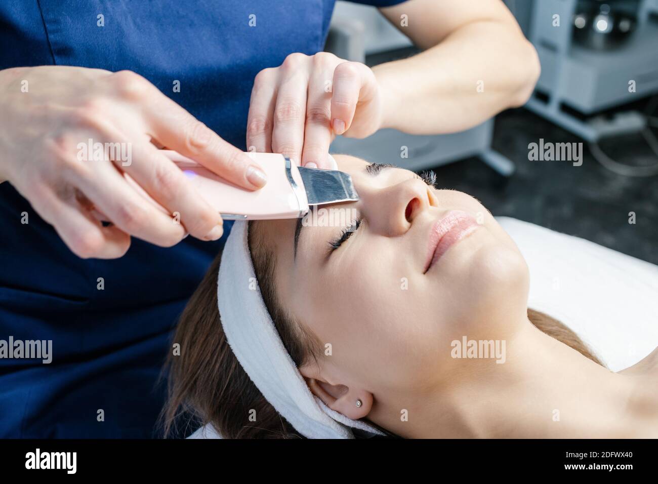 Cavitation electrolysis hi-res stock photography and images - Alamy