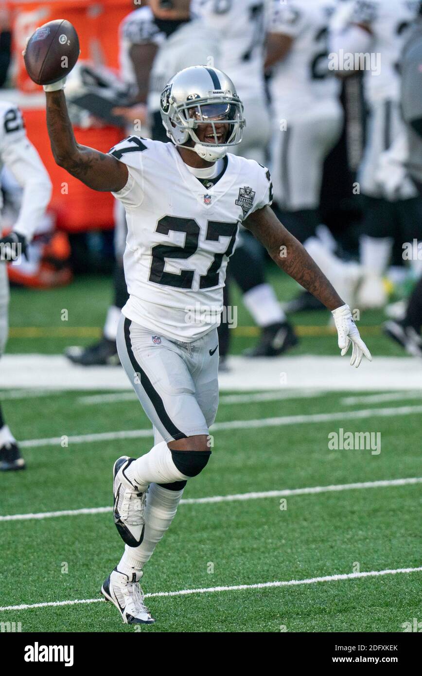 East Rutherford, New Jersey, USA. 6th Dec, 2020. Las Vegas Raiders  cornerback Trayvon Mullen (27) reacts to his interception during the NFL  game between the Las Vegas Raiders and the New York