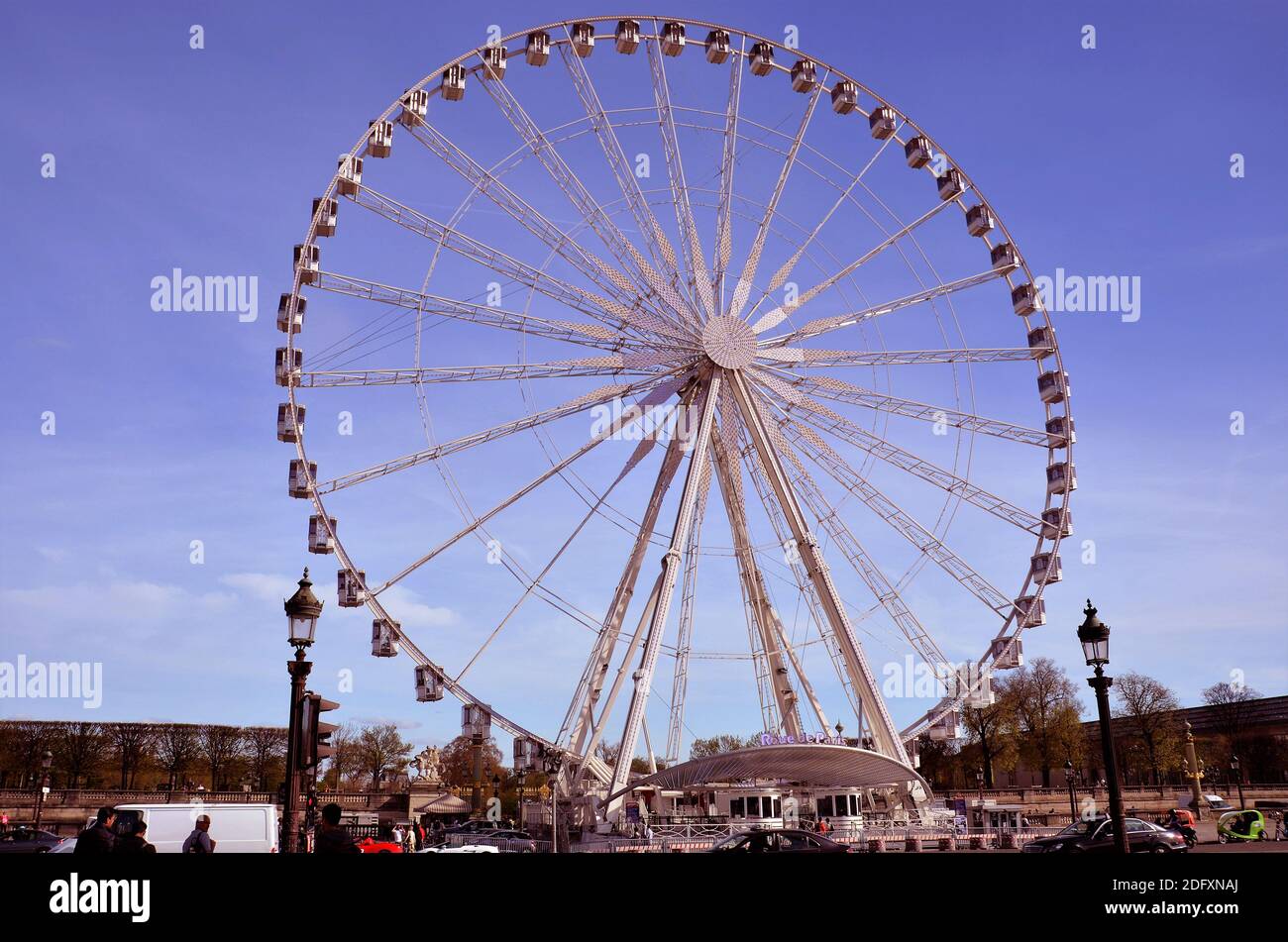 Place de la Concorde Ferris Wheel (Roue de Paris Stock Photo Alamy