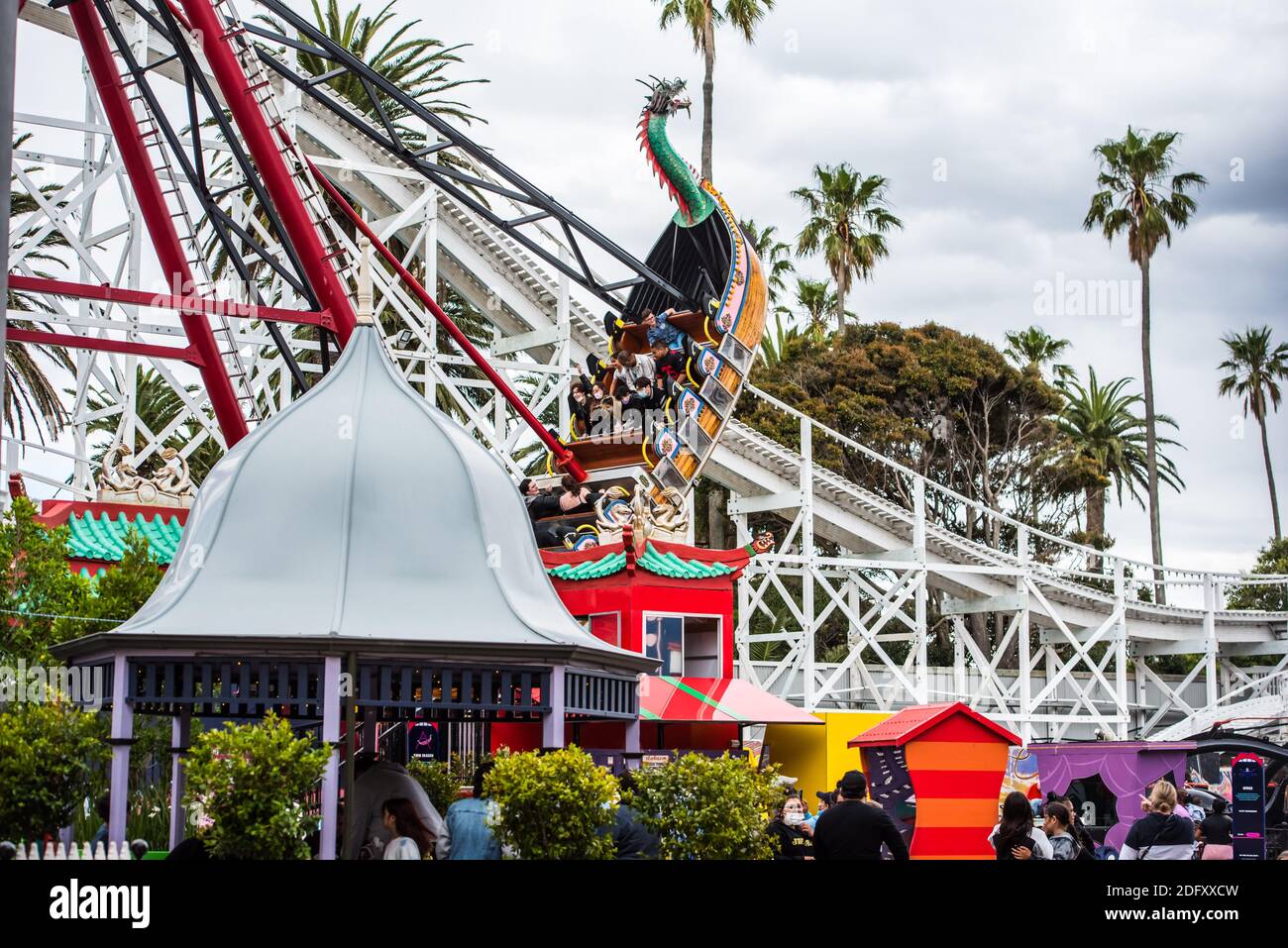 Dragon ride hi-res stock photography and images - Alamy
