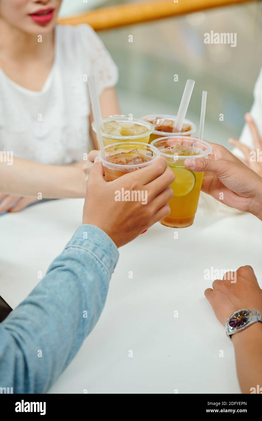 People drinking iced tea Stock Photo Alamy