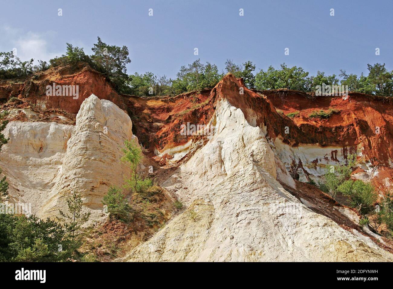 Ochote Rocks Ochres of rocks hi-res stock photography and images - Alamy