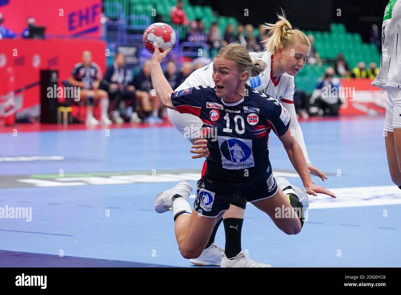 DENMARK - DECEMBER 5: Stine oftedahl #10 of Norway during the Women's EHF Euro 2020 match between Germany and Norway at Sydbank Arena Stock Photo - Alamy