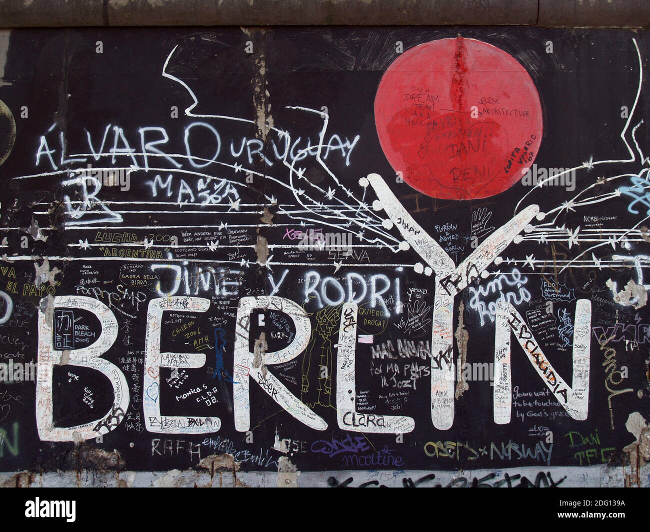 Berlin wall 1961 1989 graffiti on hires stock photography and images