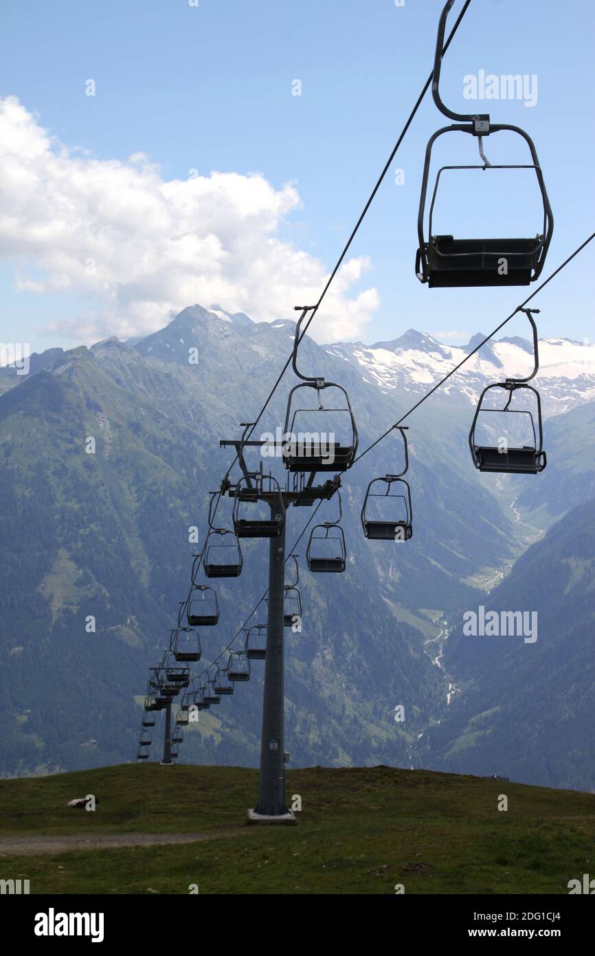 Chairlift out of service Stock Photo Alamy