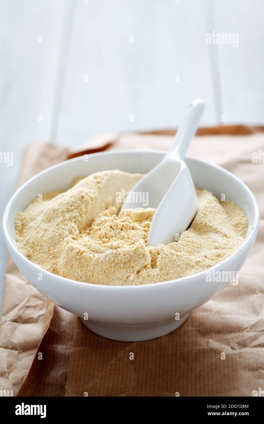 Chick pea Flour Stock Photo Alamy