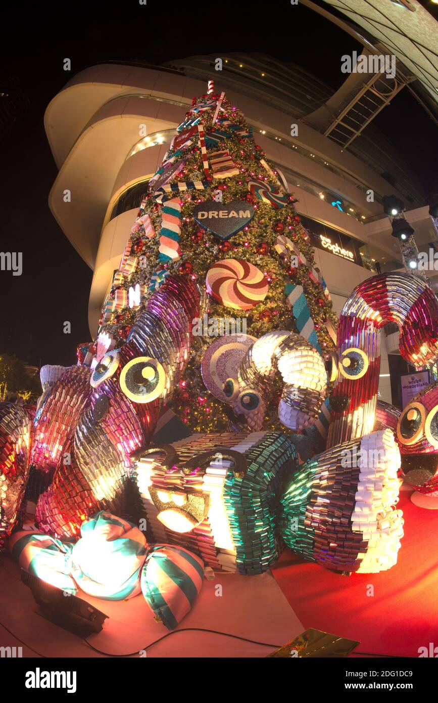 Hmart Doraville Christmas 2022 Light And Doll Decorate Beautiful On Christmas Tree Celebration 2022 At  Emquatier Department Store For Christmas Day And Happy New Year Event Stock  Photo - Alamy