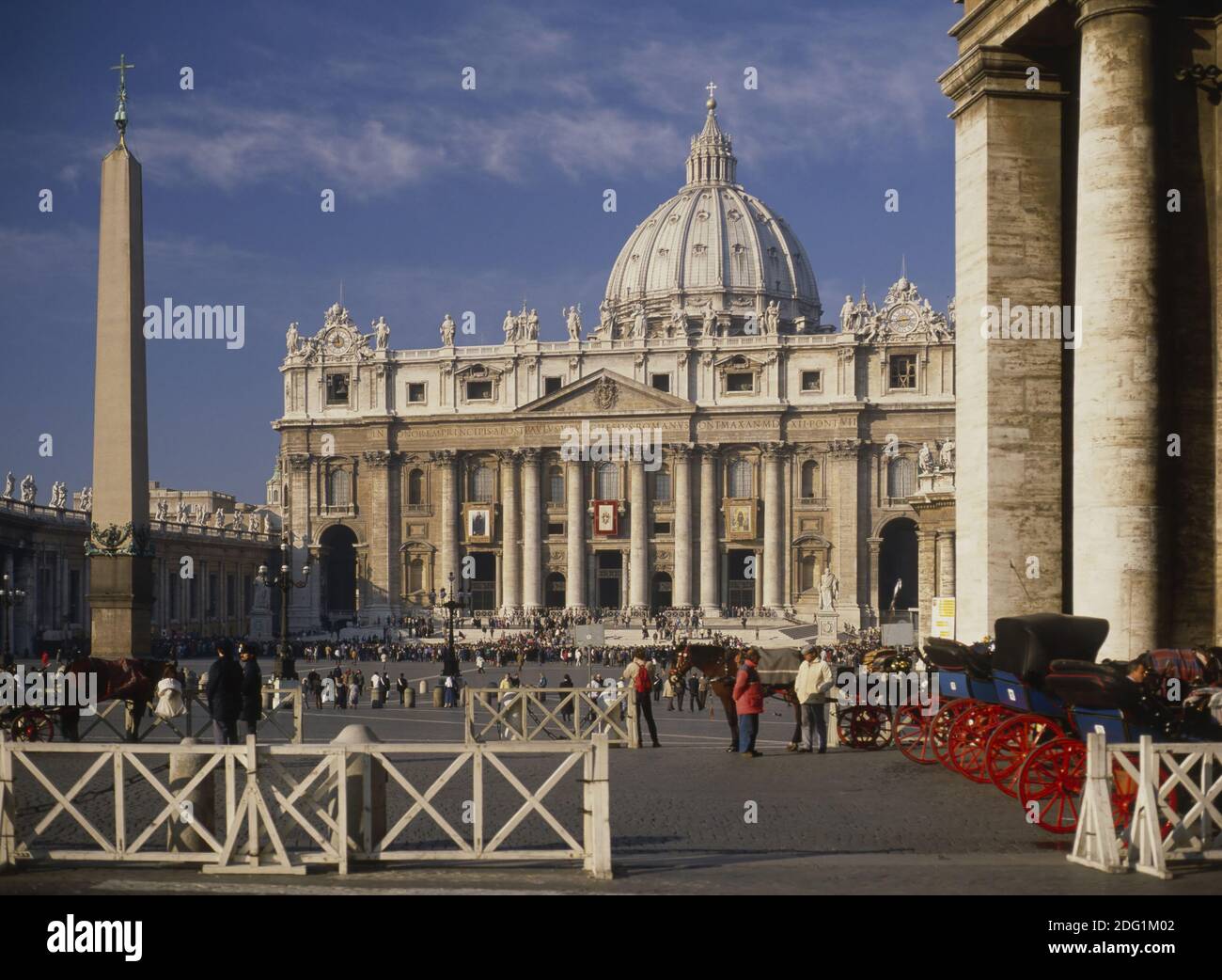 Peter Rome Tower St. Peters Square, Rome Stock Photo - Alamy