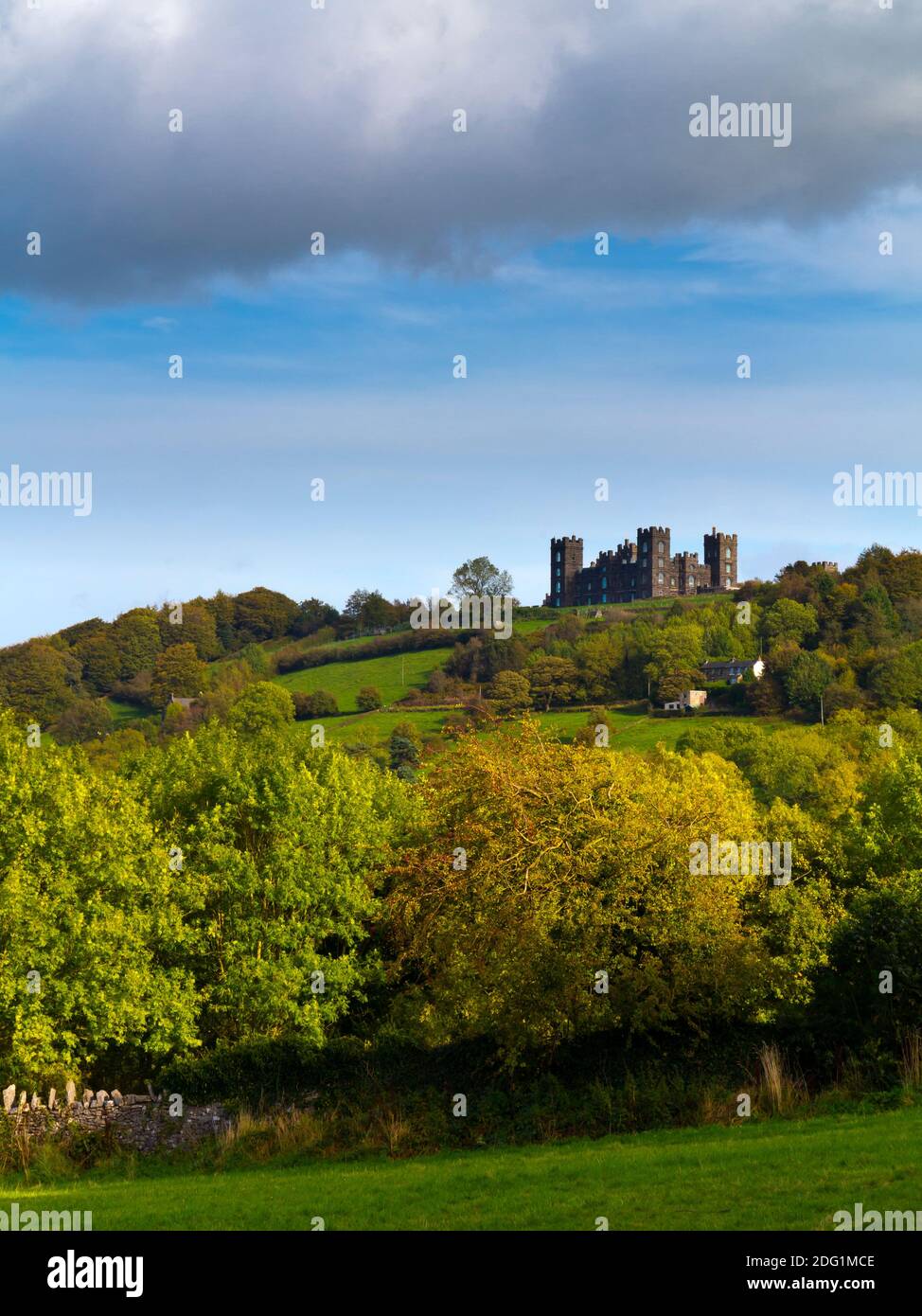Matlock castle hires stock photography and images Alamy