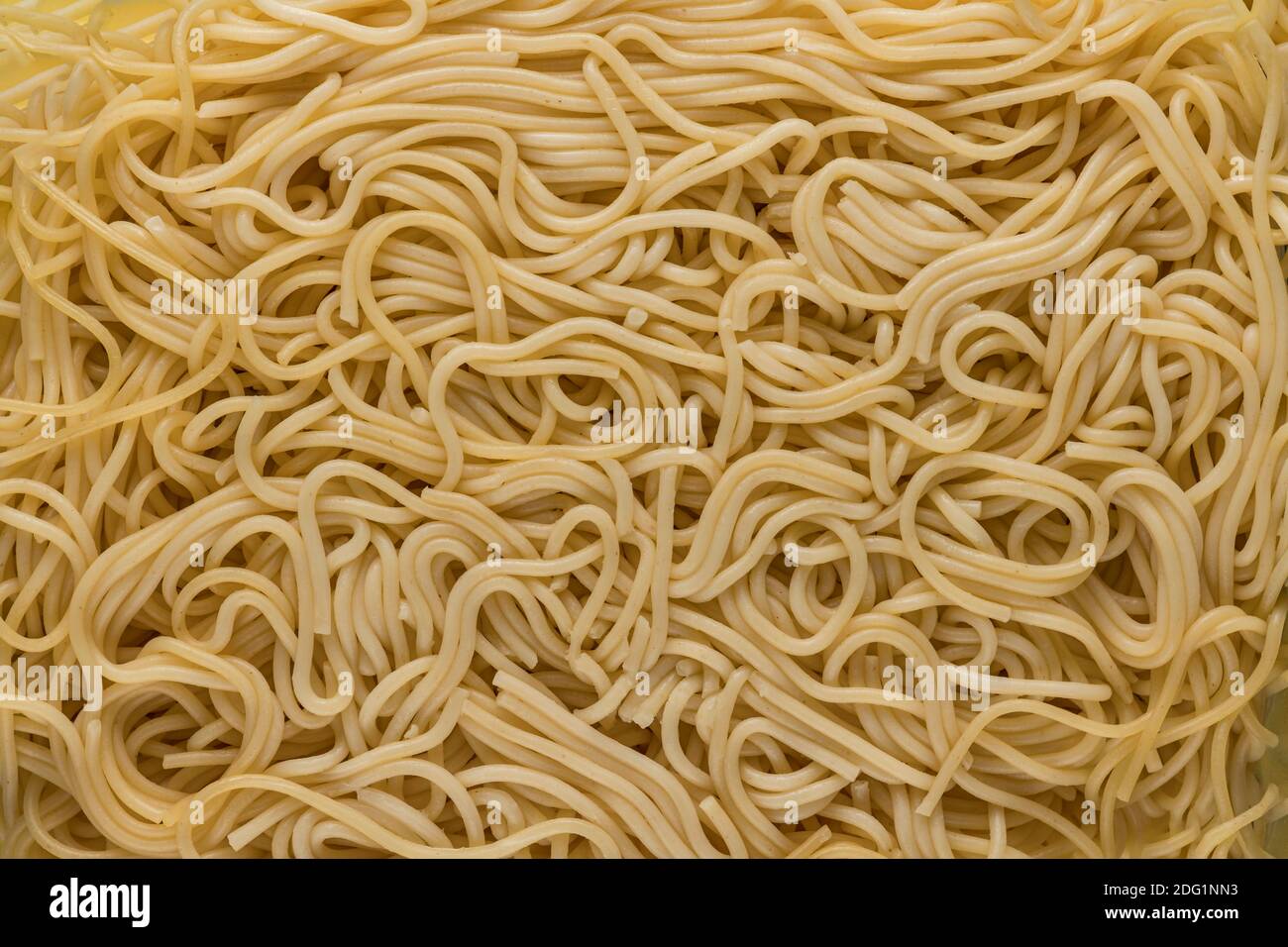 Cooked spaghetti noodles detail Stock Photo Alamy