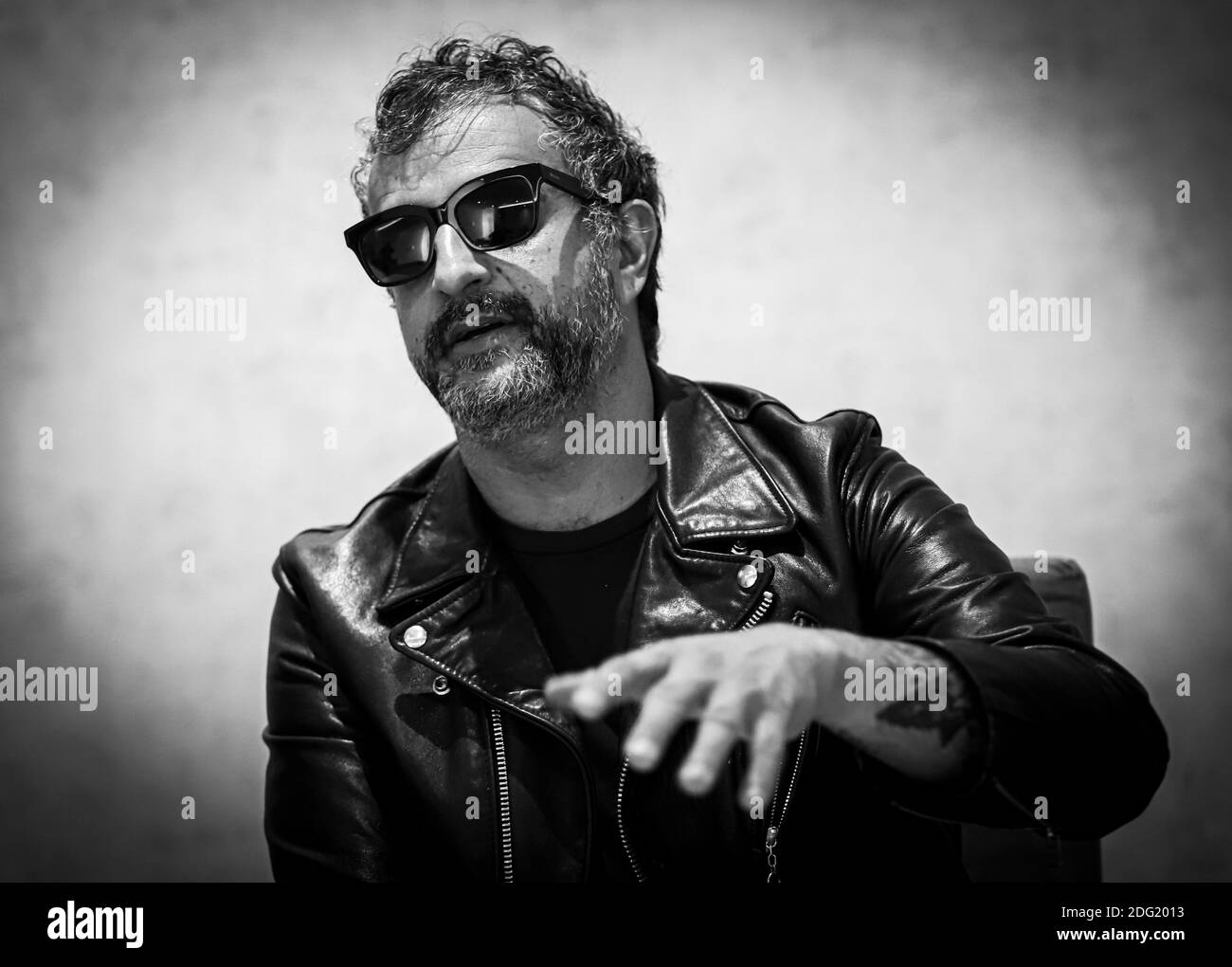 Ismael Fuentes or ‘Tito’ member of the Molotov band during a press conference prior to his presentation as a soloist with his production ‘Poseidrunk’, a conceptual album-book on December 5, 2020. © (Photo By Luis Gutierrez / Norte Photo)  Ismael Fuentes o  ‘Tito’ integrante de la banda Molotov durante una rueda de prensa previo a su presentacion como solista con su produccion  ‘Poseidrunk’ un disco-libro conceptual el 5 de diciembre 2020.  © (Photo By Luis Gutierrez/Norte Photo) Stock Photo