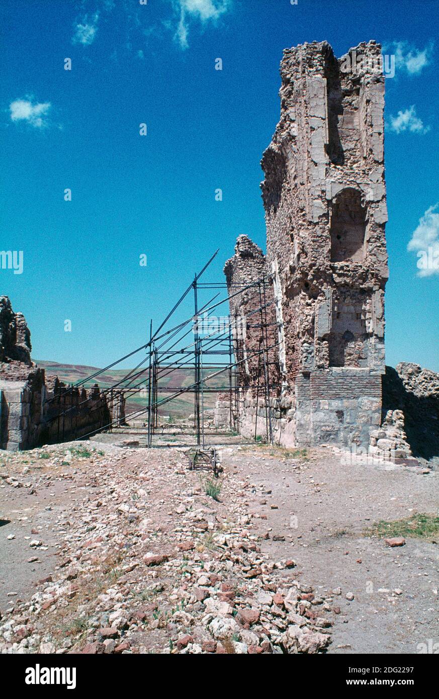 remains of Ilkhanid iwan, Takht-e Sulaiman, site of Sasanian fire temple and Mongol palace, Azerbaijan province, Iran. Stock Photo
