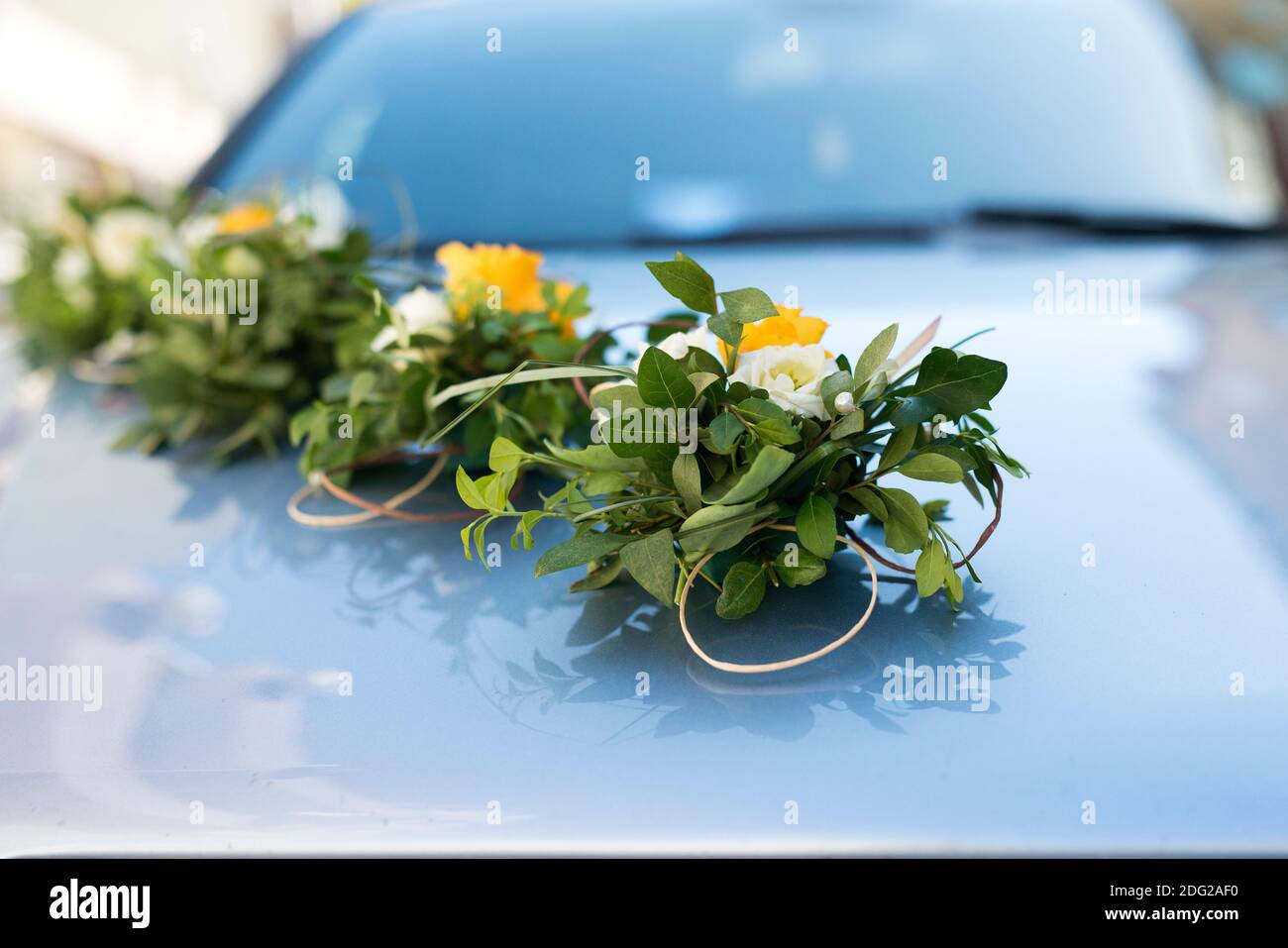 Wedding car decorated flowers hi-res stock photography and images