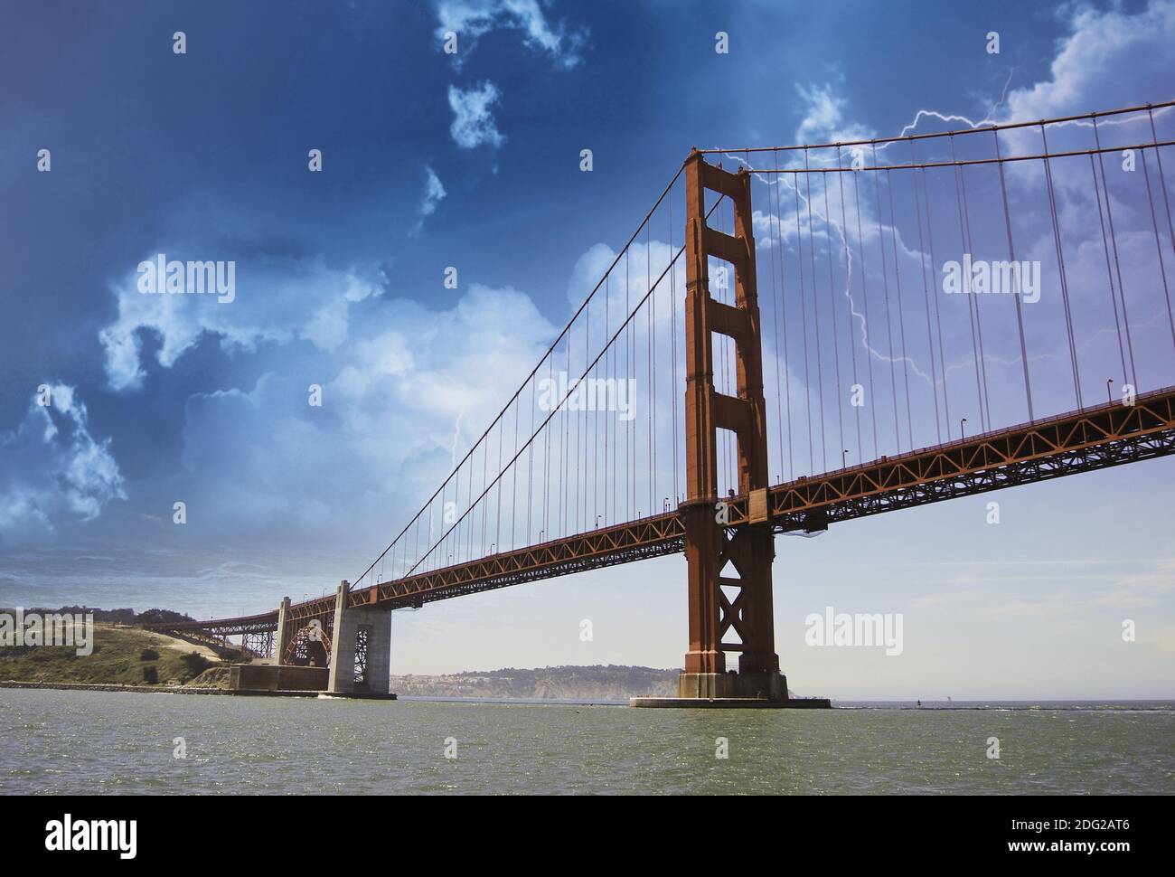 Golden gate bridge storm clouds hi-res stock photography and images - Alamy, image size:1300x970