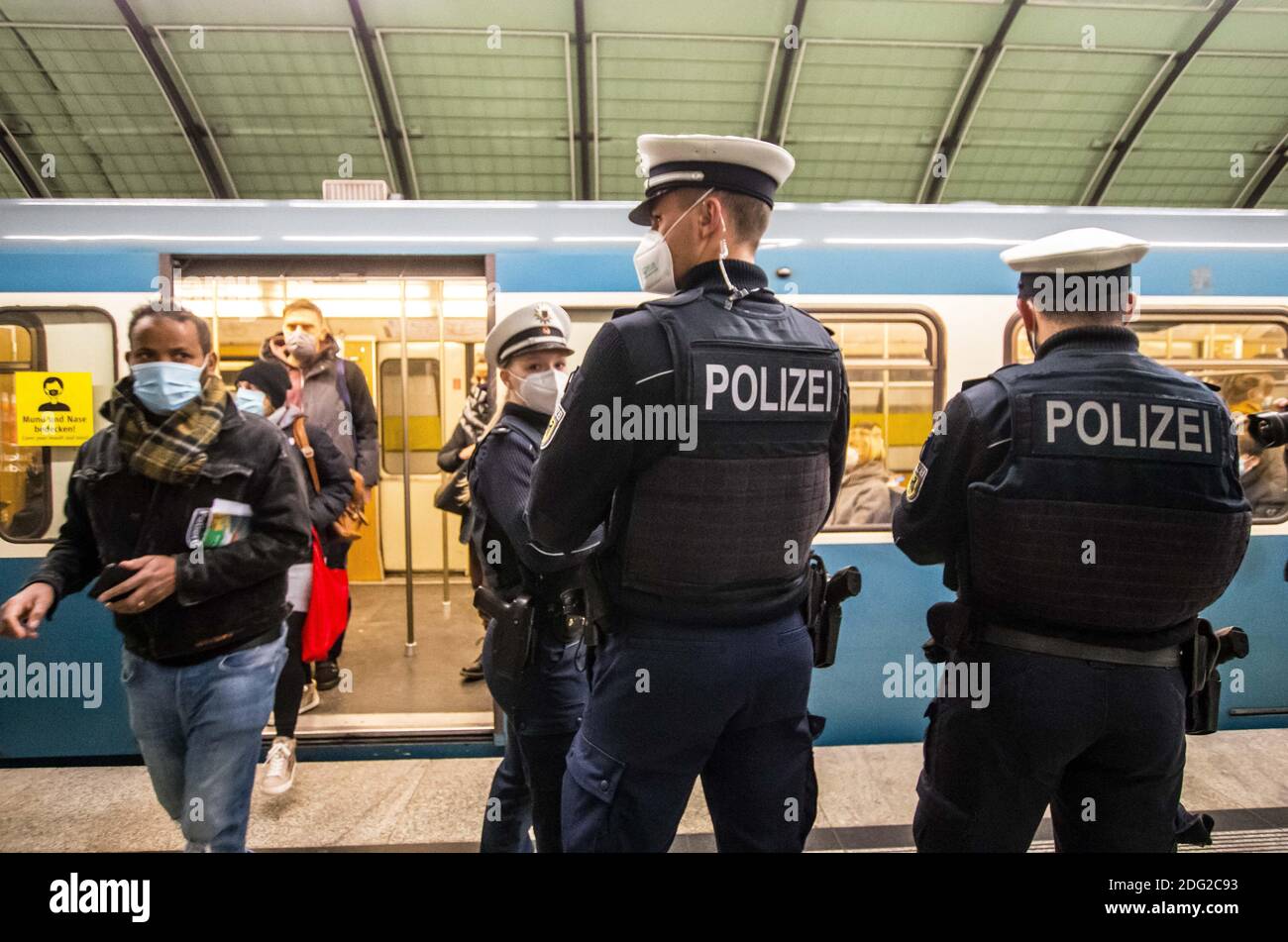 Munich, Bavaria, Germany. 7th Dec, 2020. Police check the public transportation system for riders not wearing masks or wearing them incorrectly. Credit: Sachelle Babbar/ZUMA Wire/Alamy Live News Stock Photo