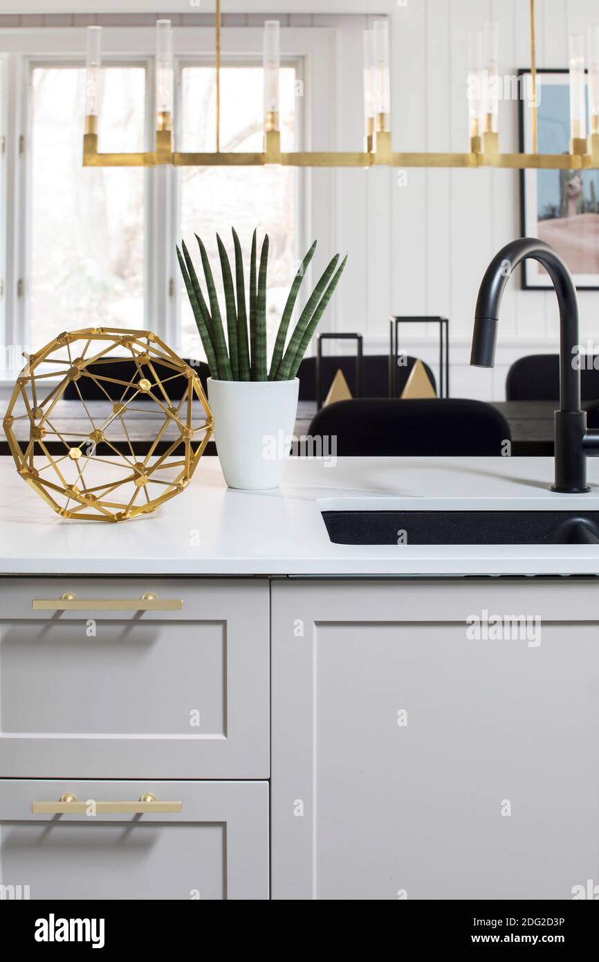 Modern kitchen sink Stock Photo - Alamy