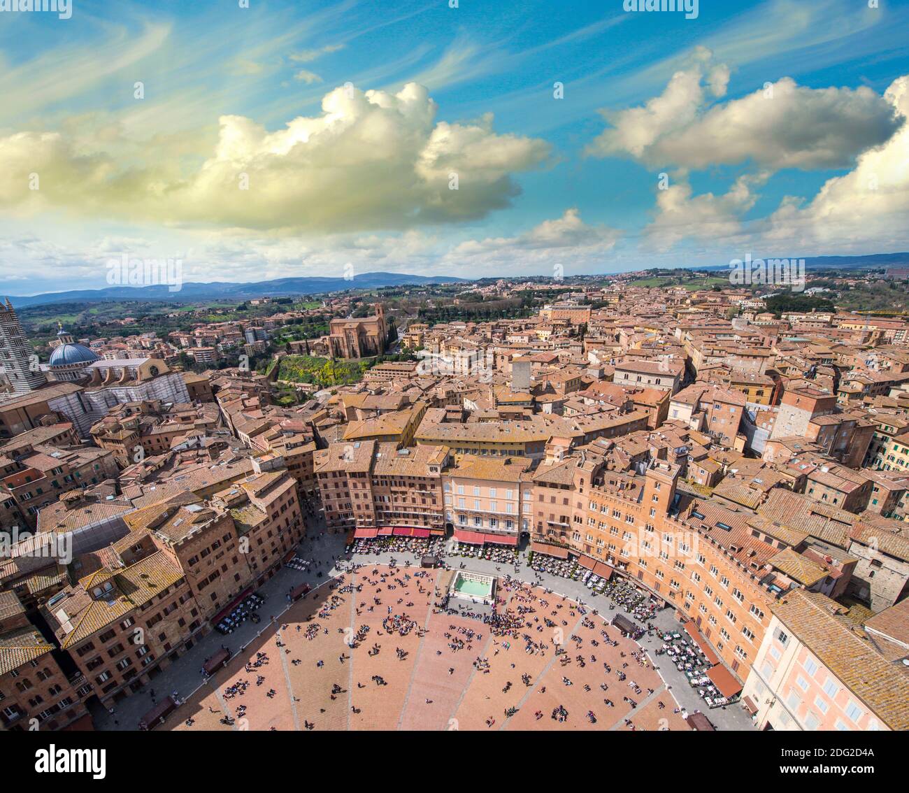 Siena piazza del campo landscape hi-res stock photography and images
