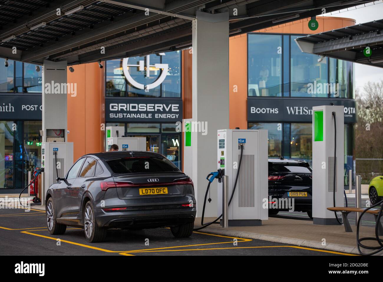 picture-dated-december-2020-shows-the-uk-s-first-electric-forecourt-in