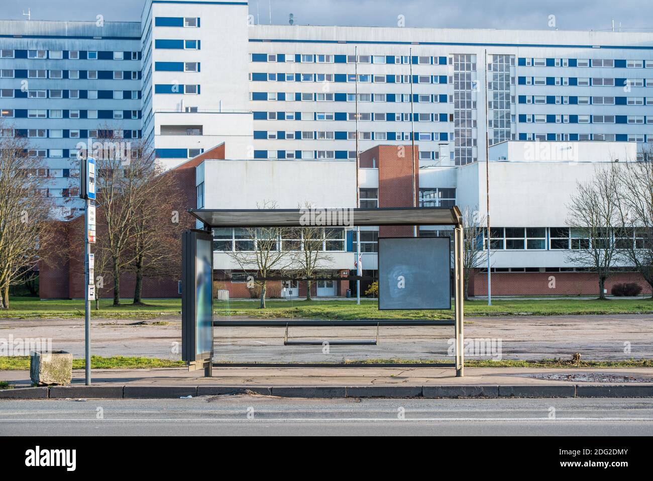 Empty bus stop hi-res stock photography and images - Alamy