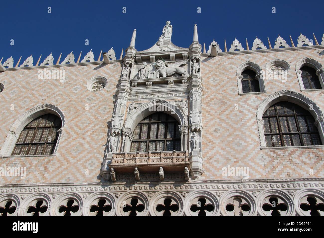 Historische Gebäude in der Altstadt von Venedig in Italien Stock Photo ...