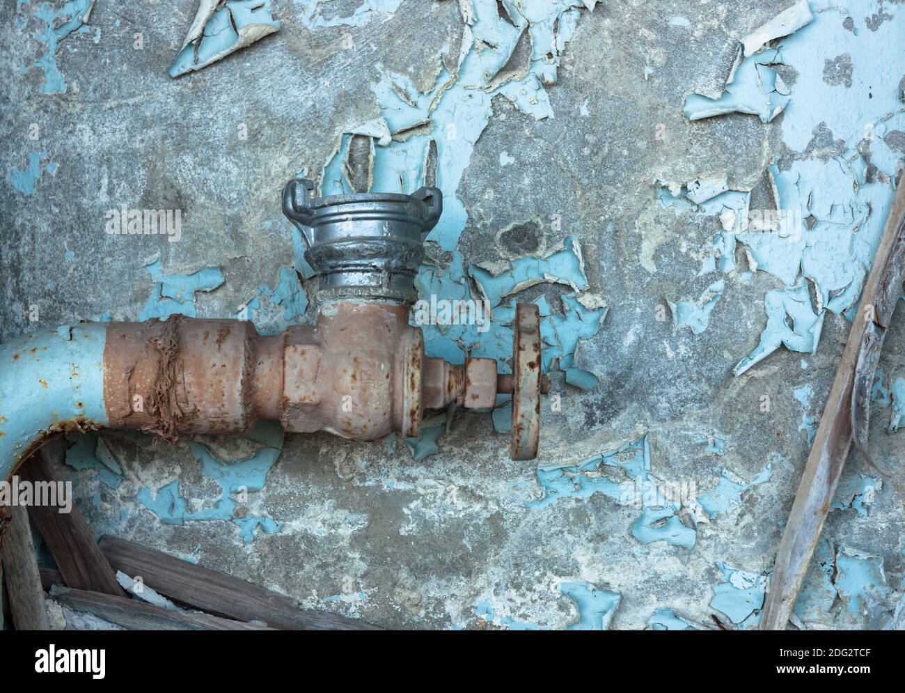 Rustem Tap Broken tap hi-res stock photography and images - Alamy